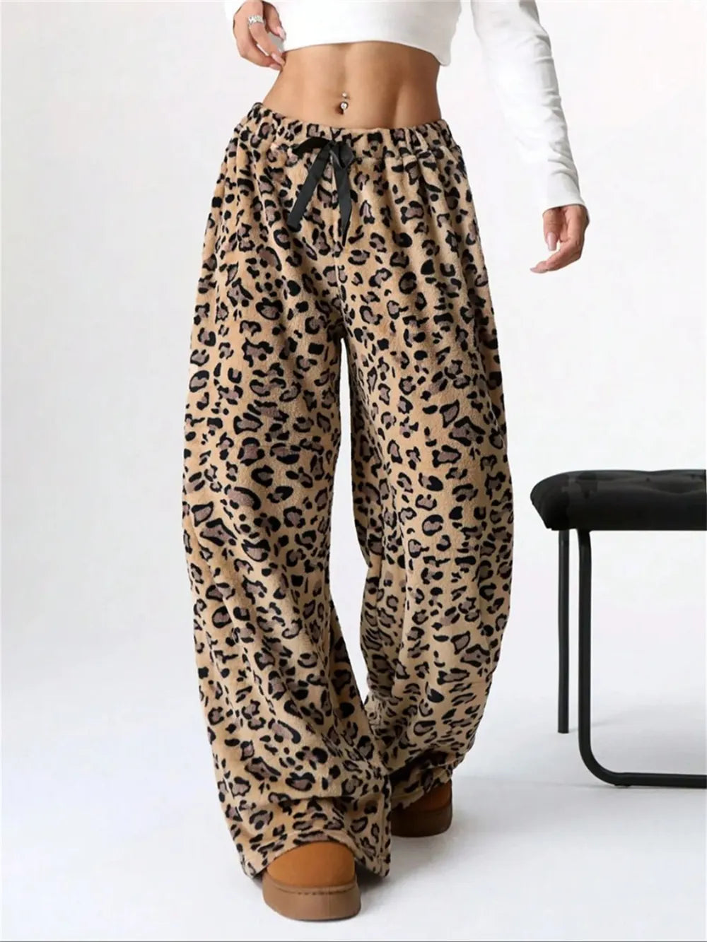 Leopard Wide Leg Plush Pants – Trendsi | ClozArt