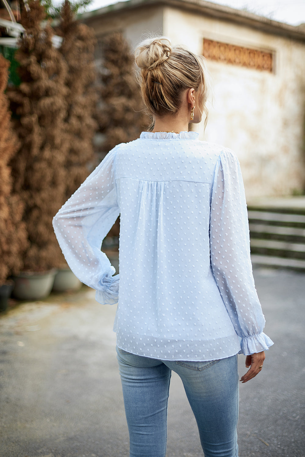 Devine Swiss Dot Smocked Shoulder Blouse – Trendsi | ClozArt