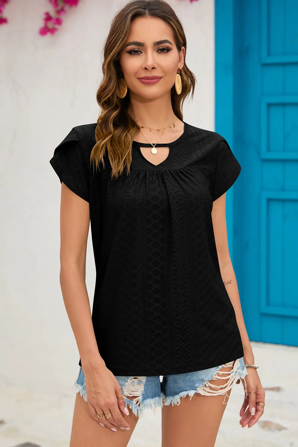 Eyelet Round Neck Short Sleeve T-Shirt – Trendsi | ClozArt