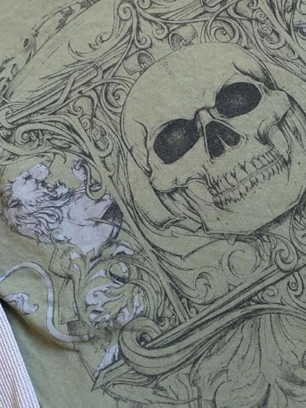 Skull Round Neck Long Sleeve Fake Two Pieces T-Shirt – Trendsi | ClozArt