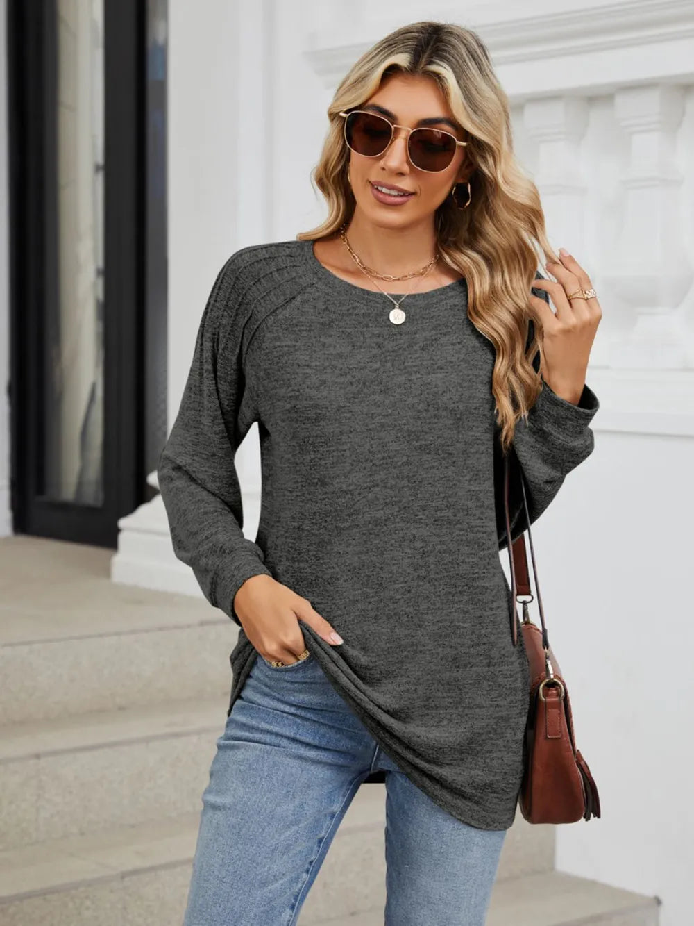 Round Neck Long Sleeve T-Shirt – Trendsi | ClozArt