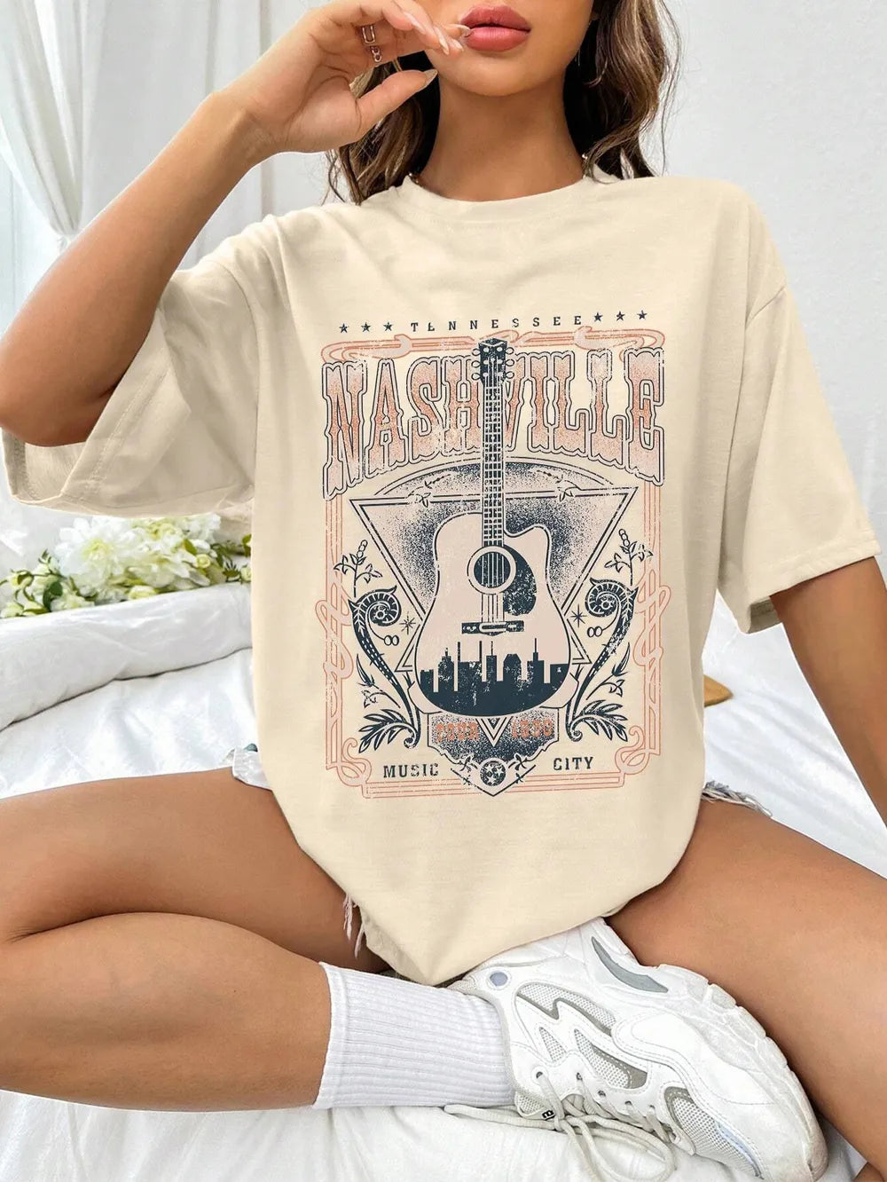 Guitar Graphic Round Neck Half Sleeve T-Shirt – Trendsi | ClozArt