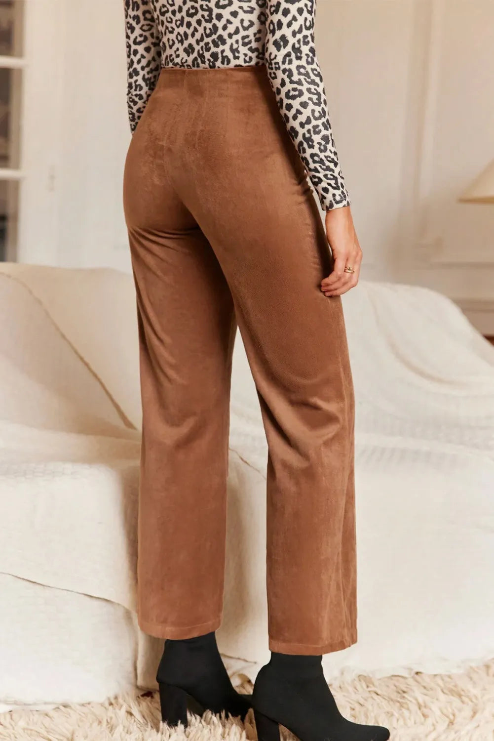 Decorative Button Straight Leg Pants – Trendsi | ClozArt