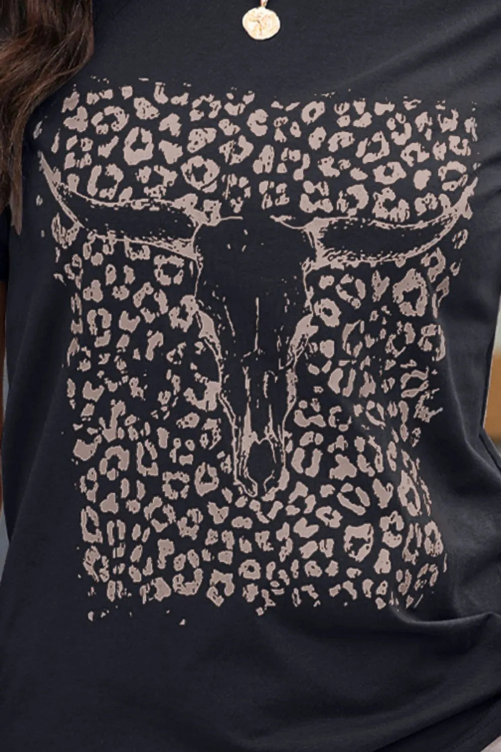 Graphic Round Neck Short Sleeve T-Shirt – Trendsi | ClozArt