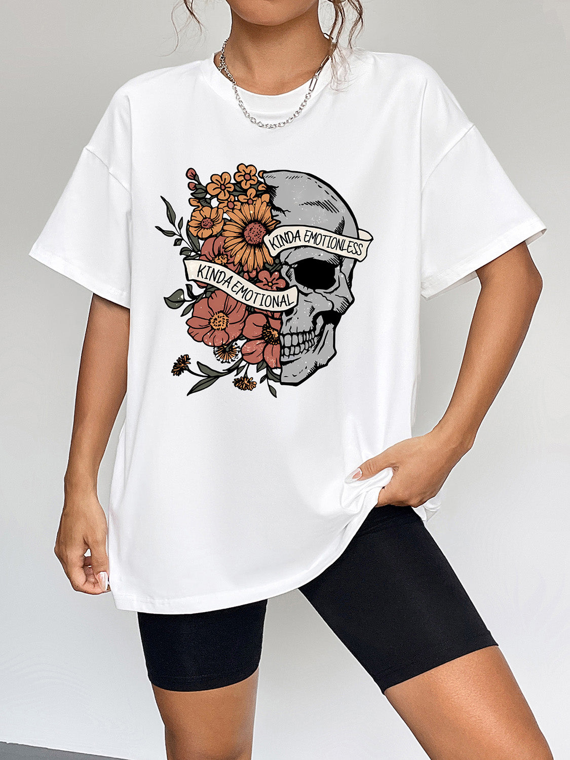 Round Neck Short Sleeve Graphic T-Shirt – Trendsi | ClozArt