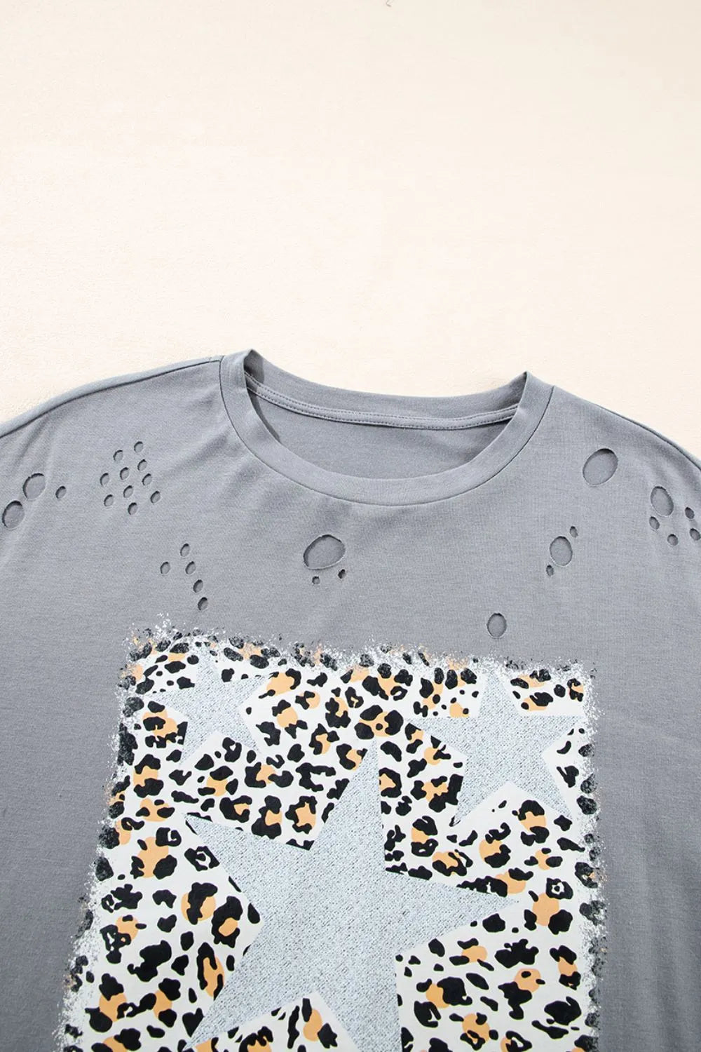 Stars Leopard Graphic Distressed T-Shirt – Trendsi | ClozArt