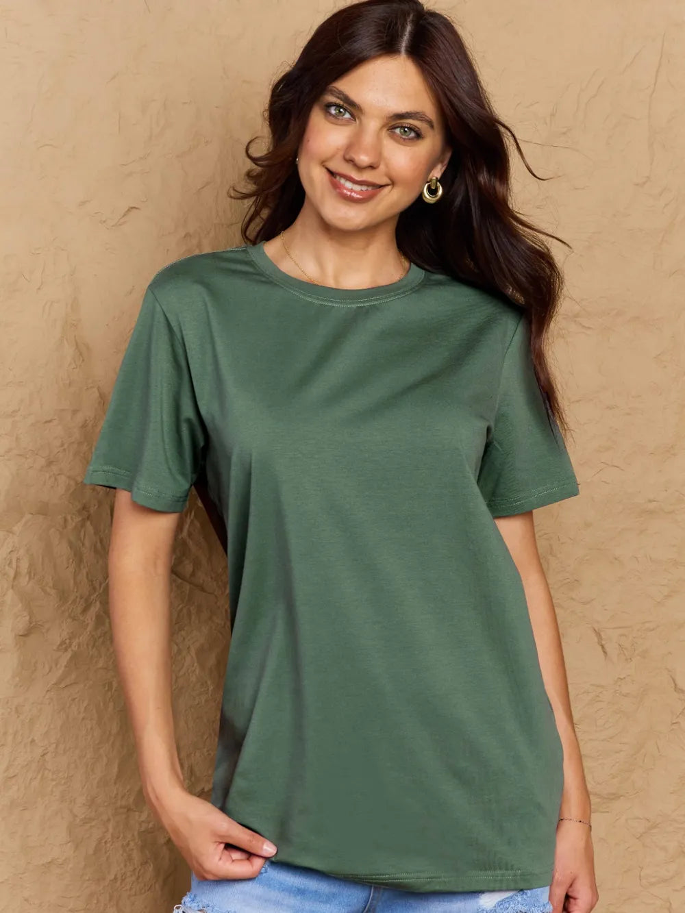 Full Size Round Neck Short Sleeve T-Shirt – Trendsi | ClozArt