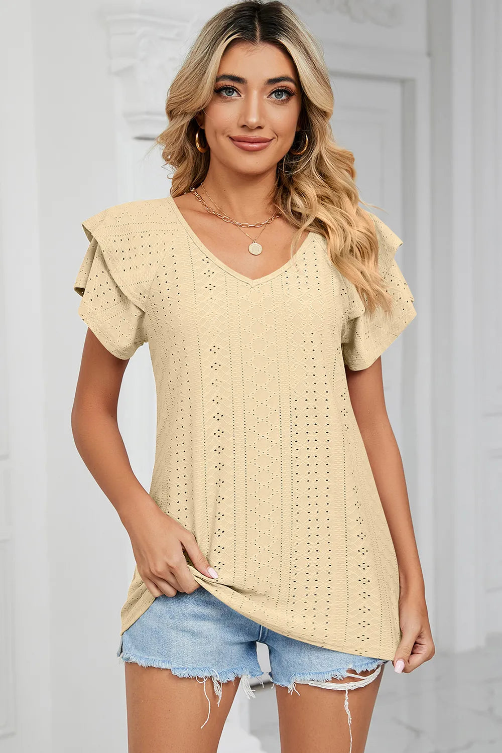 Eyelet V-Neck Short Sleeve T-Shirt – Trendsi | ClozArt