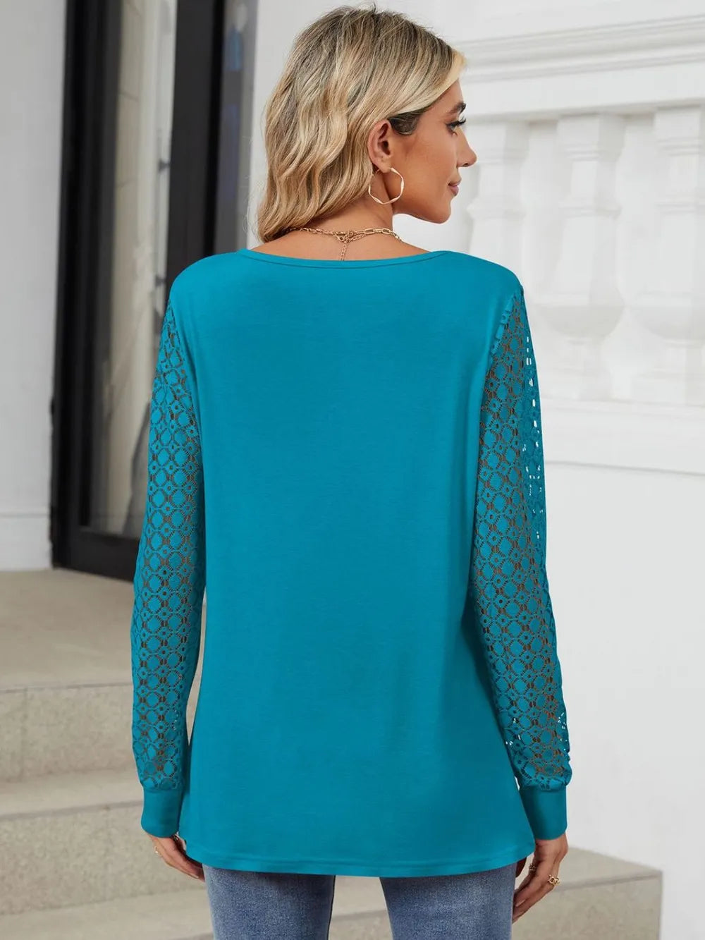 Cutout Round Neck Long Sleeve T-Shirt – Trendsi | ClozArt