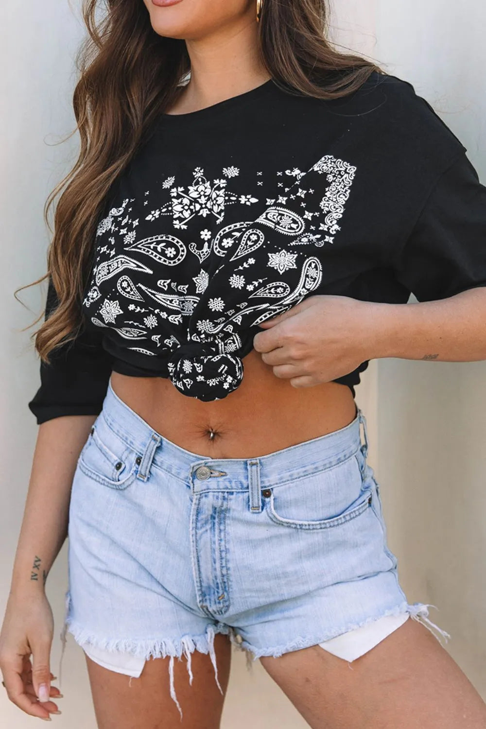 Paisley Round Neck Half Sleeve T-Shirt – Trendsi | ClozArt