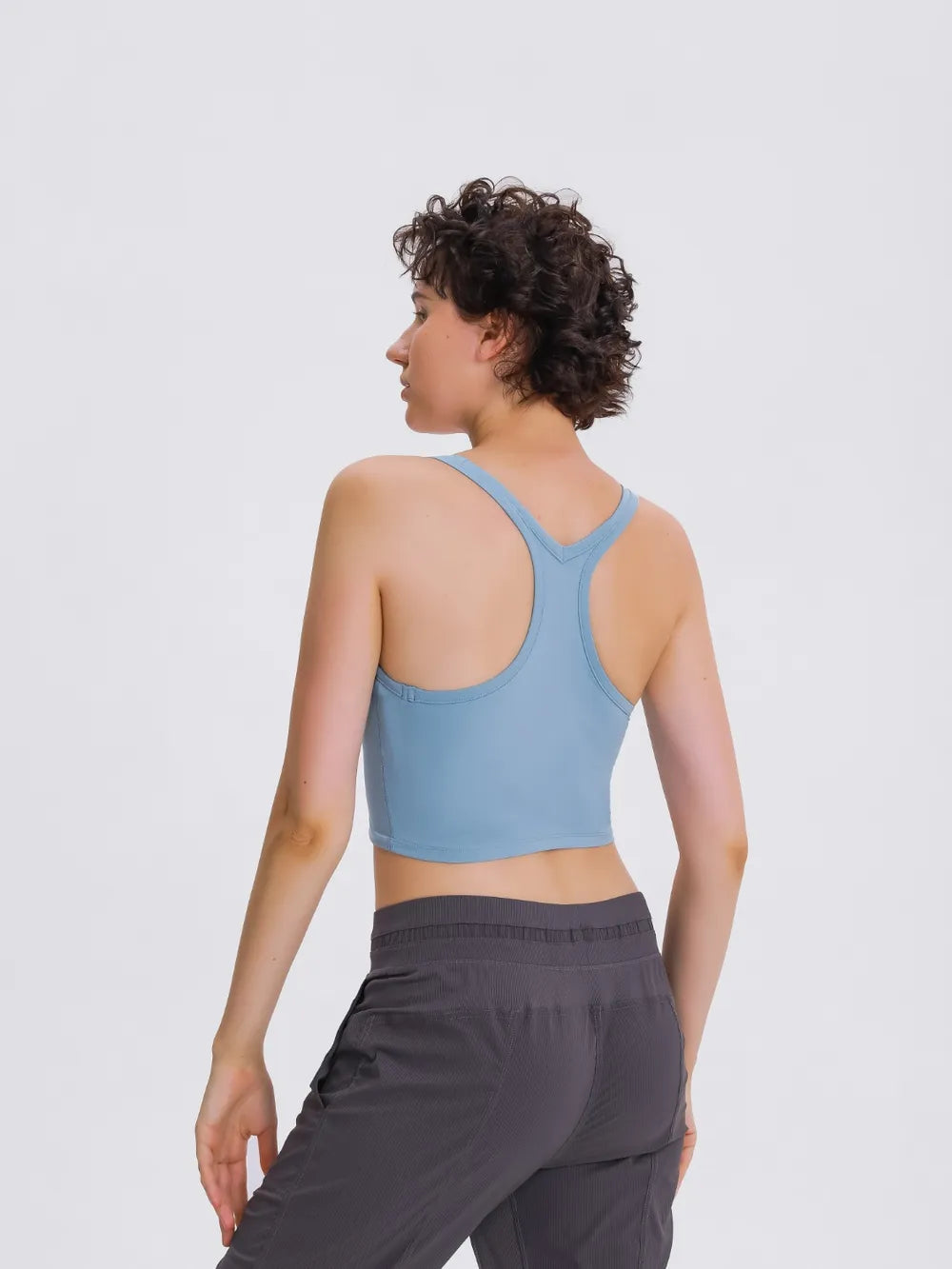 Millennia Scoop Neck Active Tank with Detachable Chest Pads – Trendsi | ClozArt