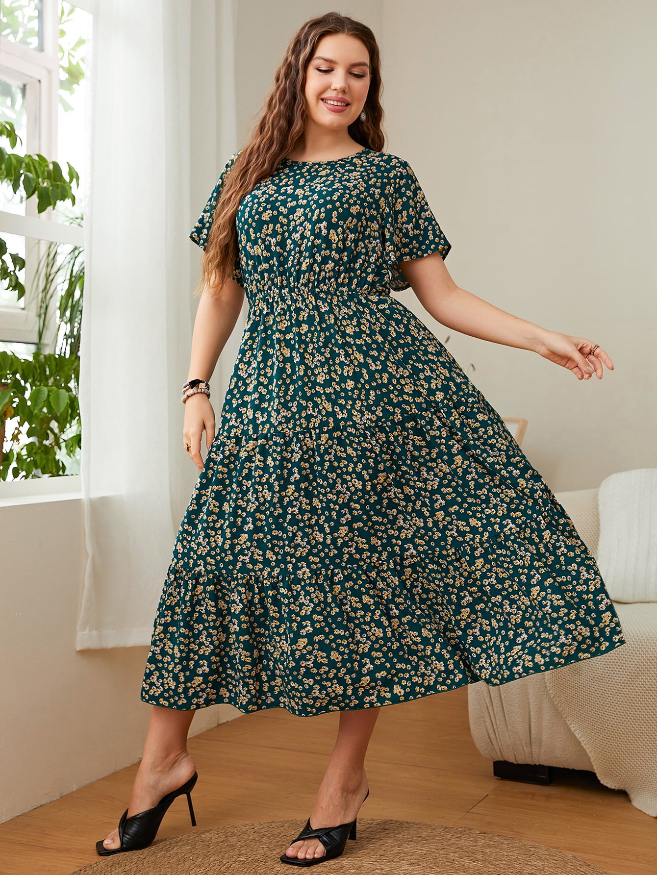 Honey Plus Size Floral Round Neck Short Sleeve Midi Dress – Trendsi | ClozArt