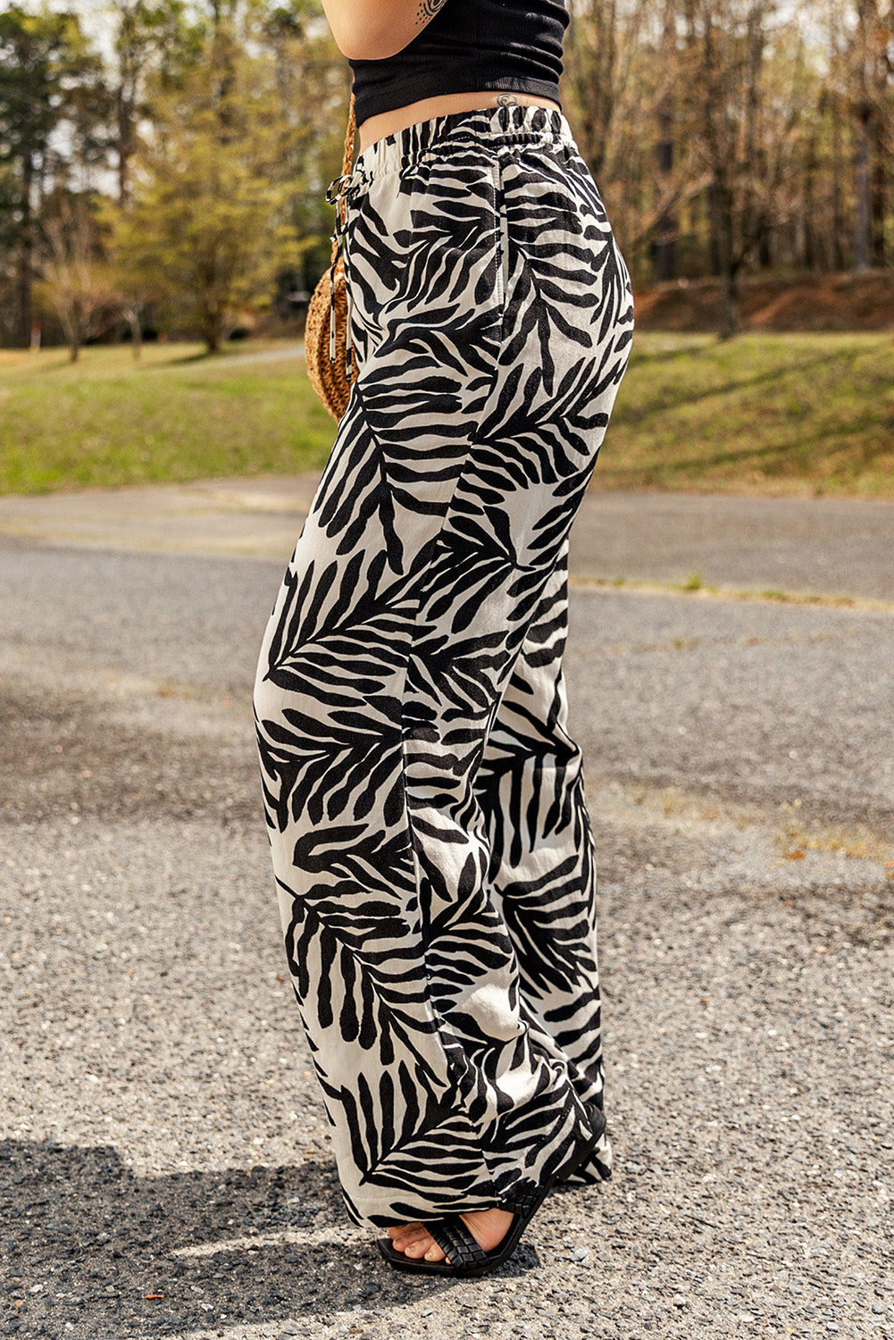 Printed Drawstring Waist Pants with Pockets – Trendsi | ClozArt