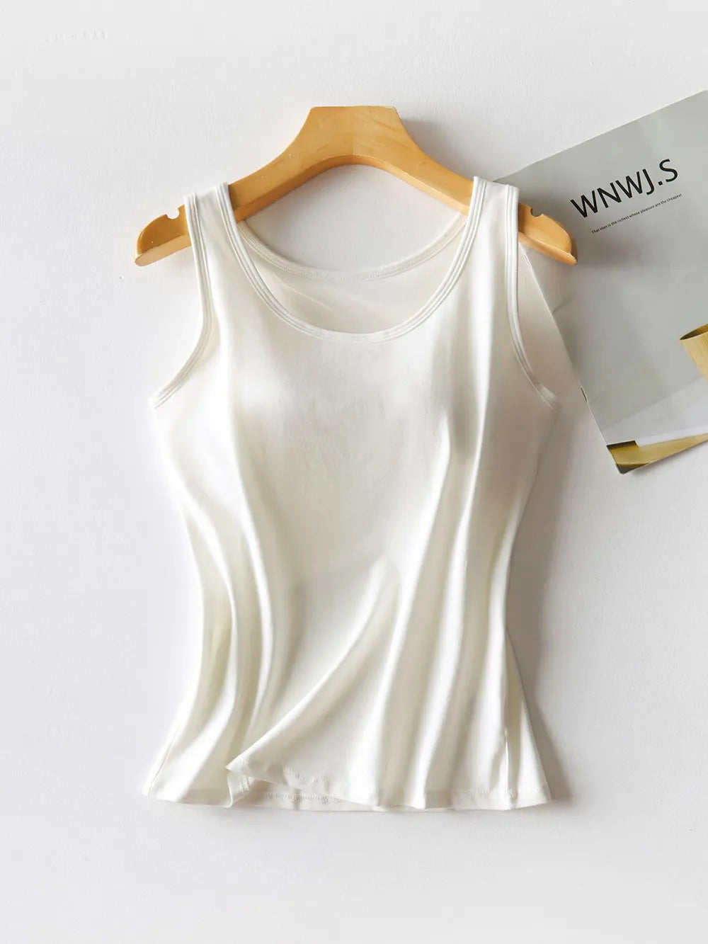 Round Neck Tank with Bra – Trendsi | ClozArt