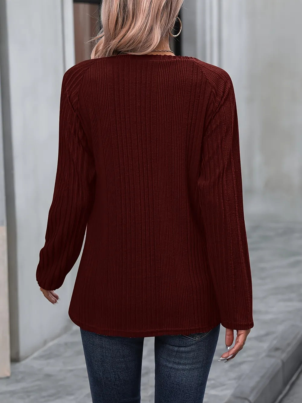 Round Neck Long Sleeve T-Shirt – Trendsi | ClozArt