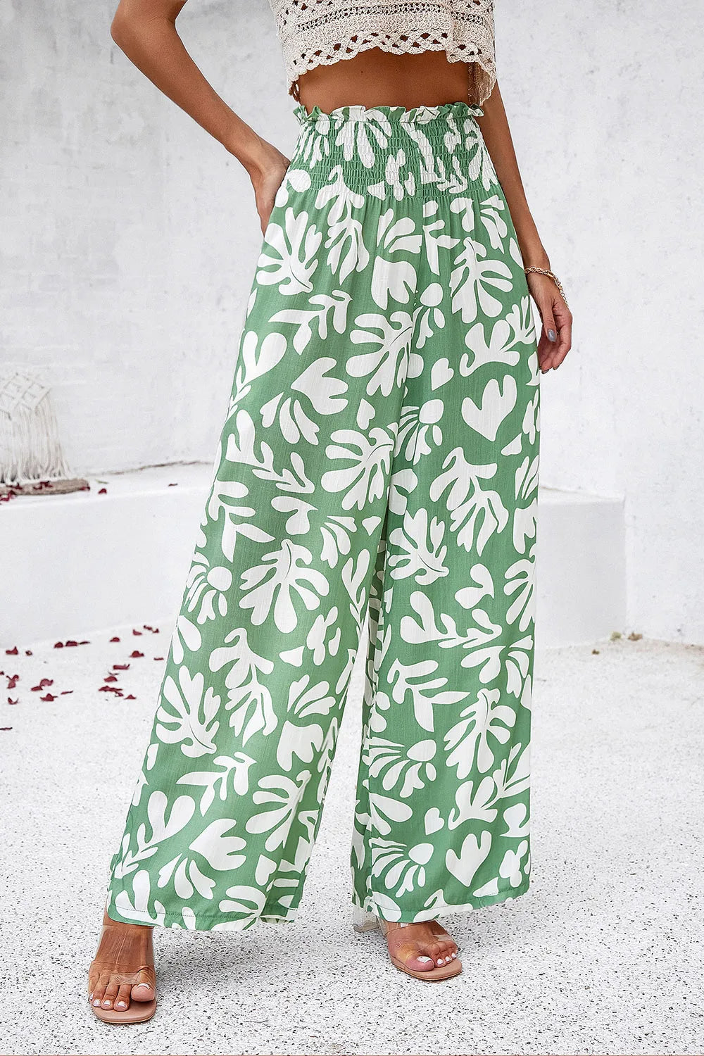 Devine Smocked Printed Wide Leg Pants with Pockets – Trendsi | ClozArt