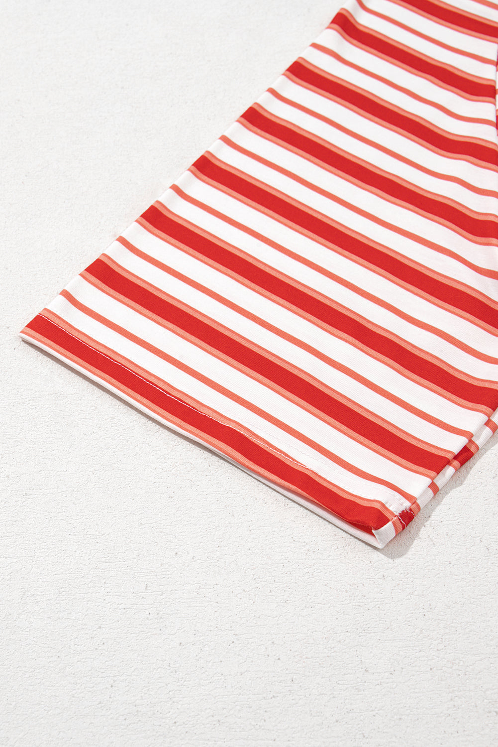 Tomato Red Striped Raglan Sleeve Contrast Neck T-Shirt – Shewin | ClozArt