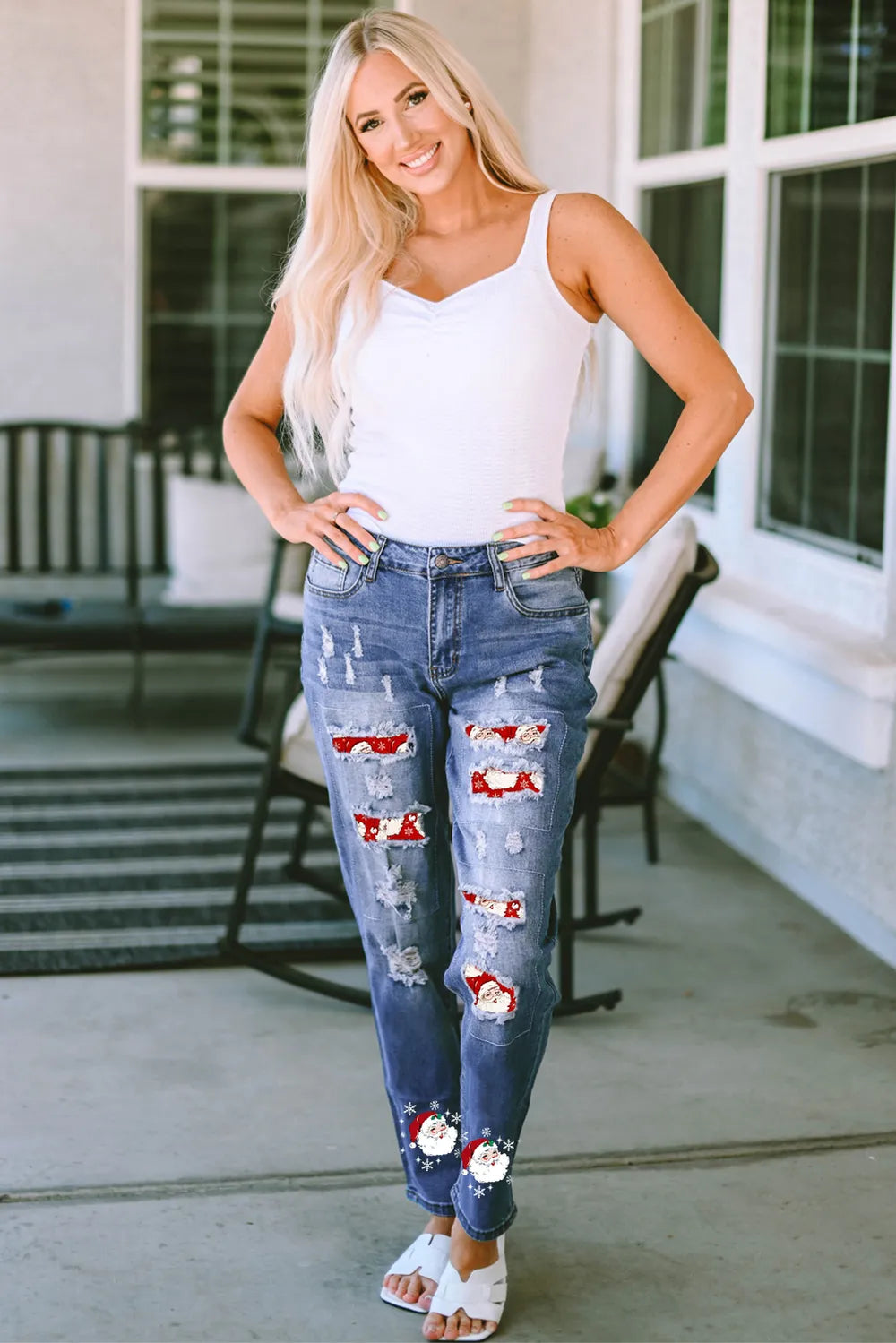 Santa Graphic Distressed Jeans with Pockets – Trendsi | ClozArt