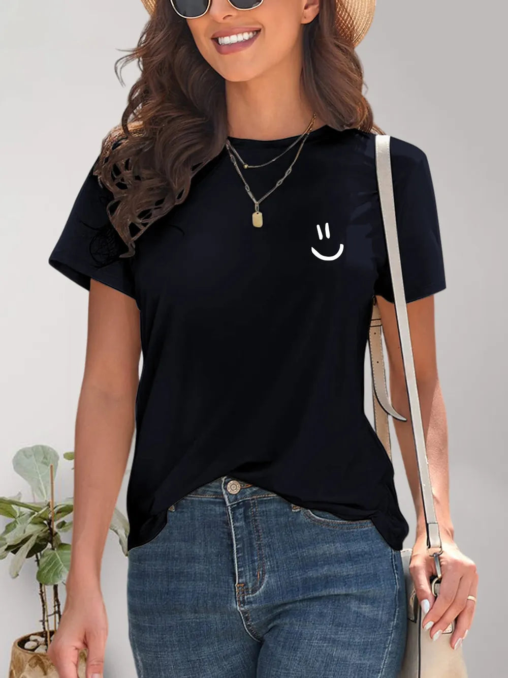 Smile Graphic Round Neck Short Sleeve T-Shirt – Trendsi | ClozArt