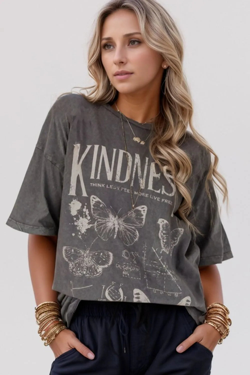 Kindness Butterflies Graphic Mineral Wash Loose Tee – Trendsi | ClozArt
