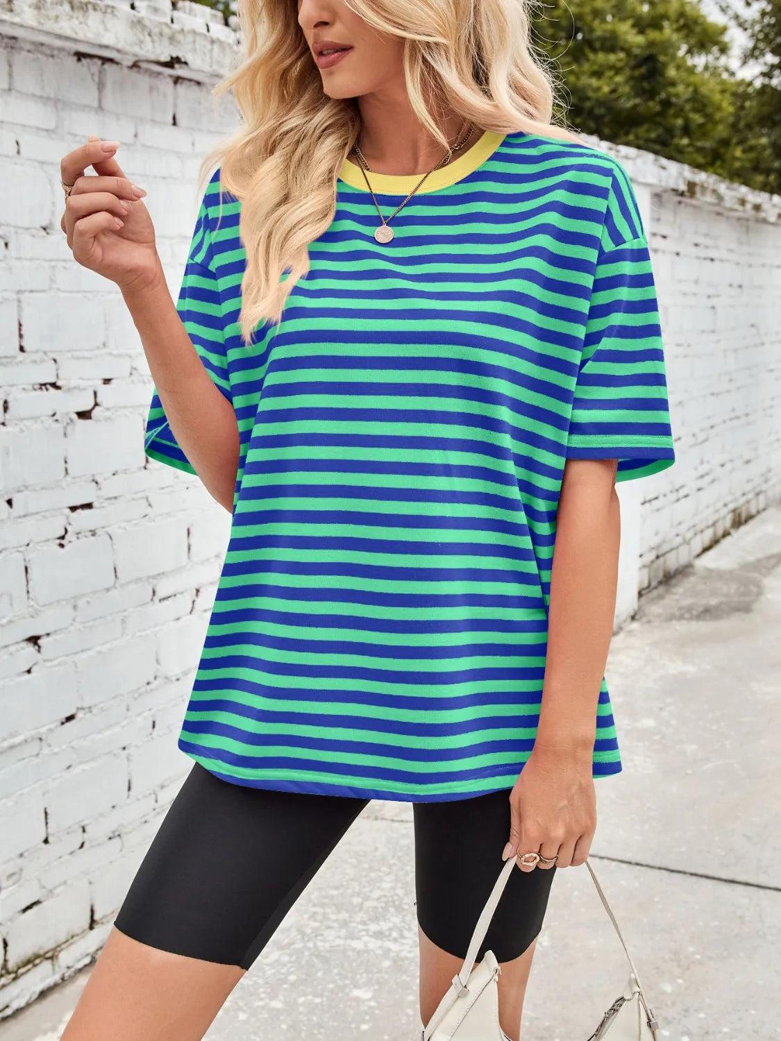 Contrast Striped Round Neck T-Shirt – Trendsi | ClozArt