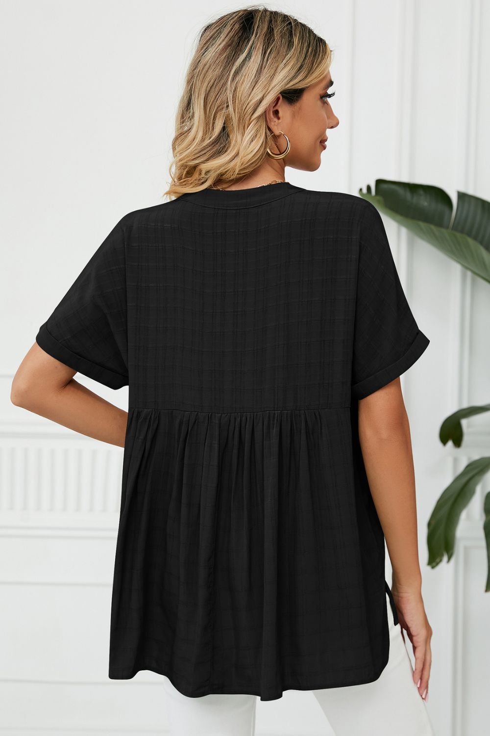 Side Slit Notched Neck Cuffed Short Sleeve Blouse – Trendsi | ClozArt