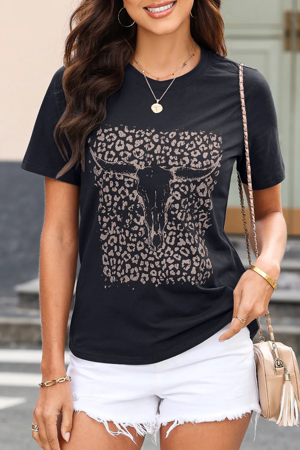 Graphic Round Neck Short Sleeve T-Shirt – Trendsi | ClozArt