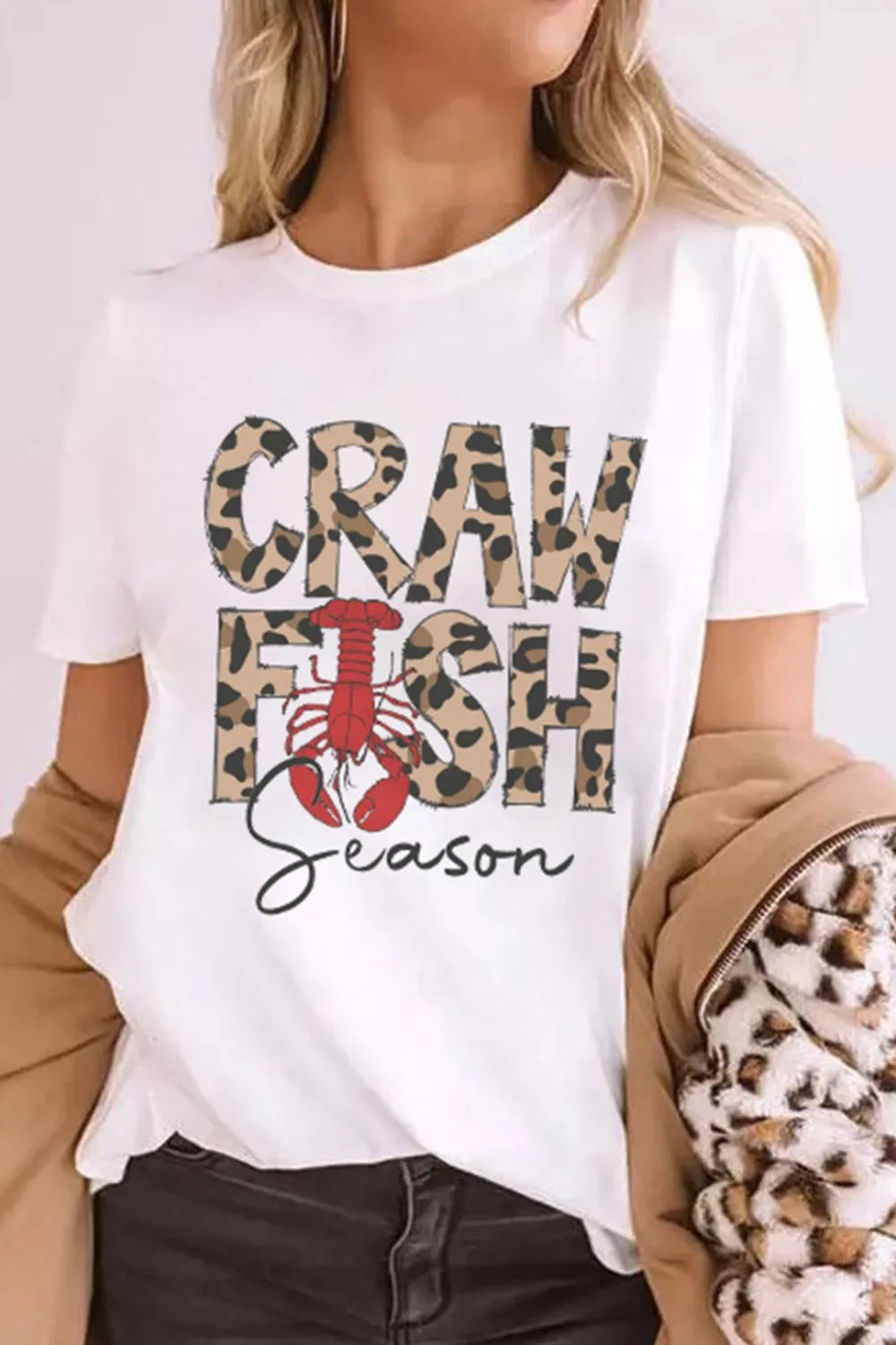 CRAWFISH SEASON Leopard Round Neck Short Sleeve T-Shirt – Trendsi | ClozArt