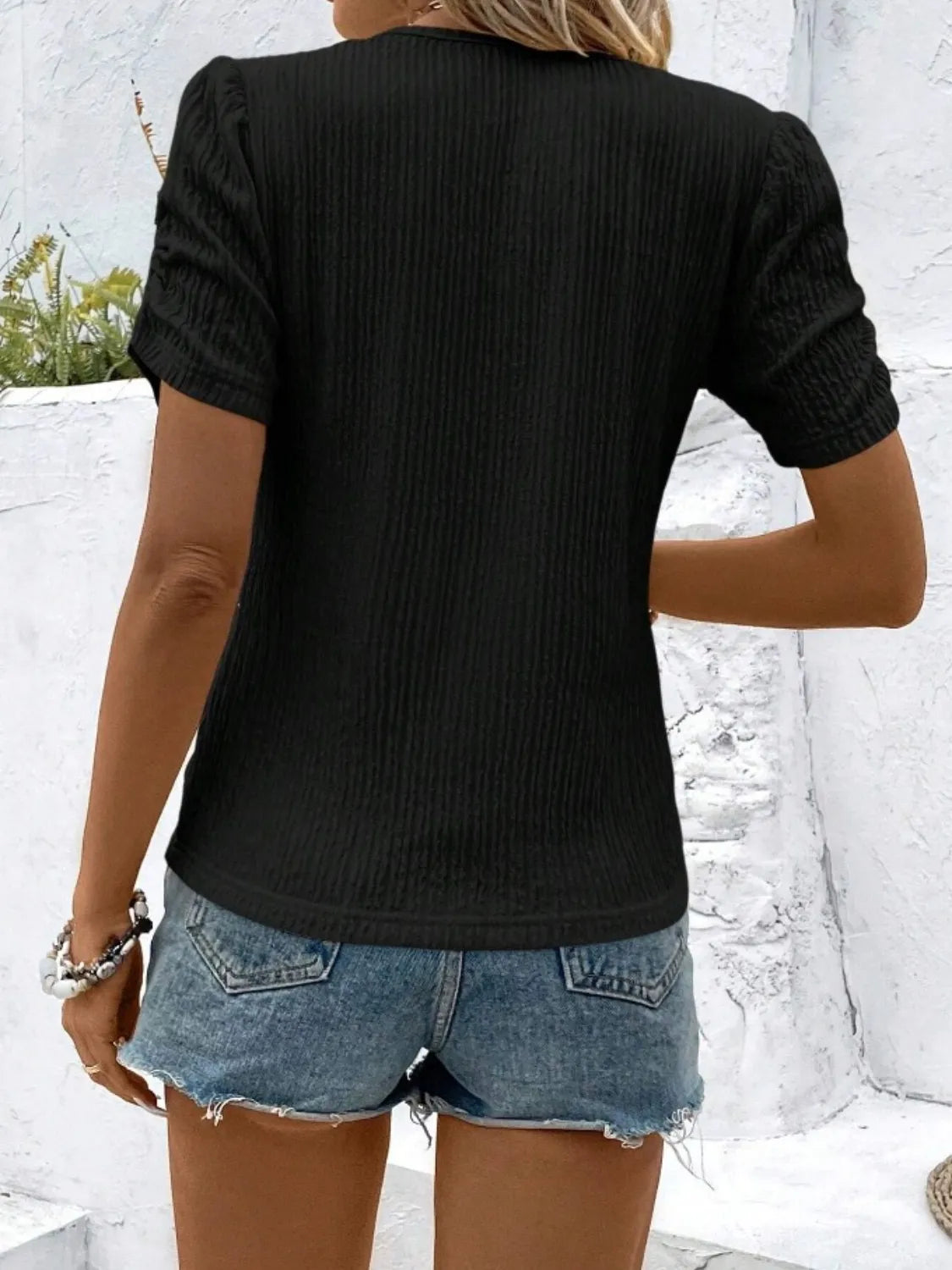 Ruched Round Neck Short Sleeve Top – Trendsi | ClozArt