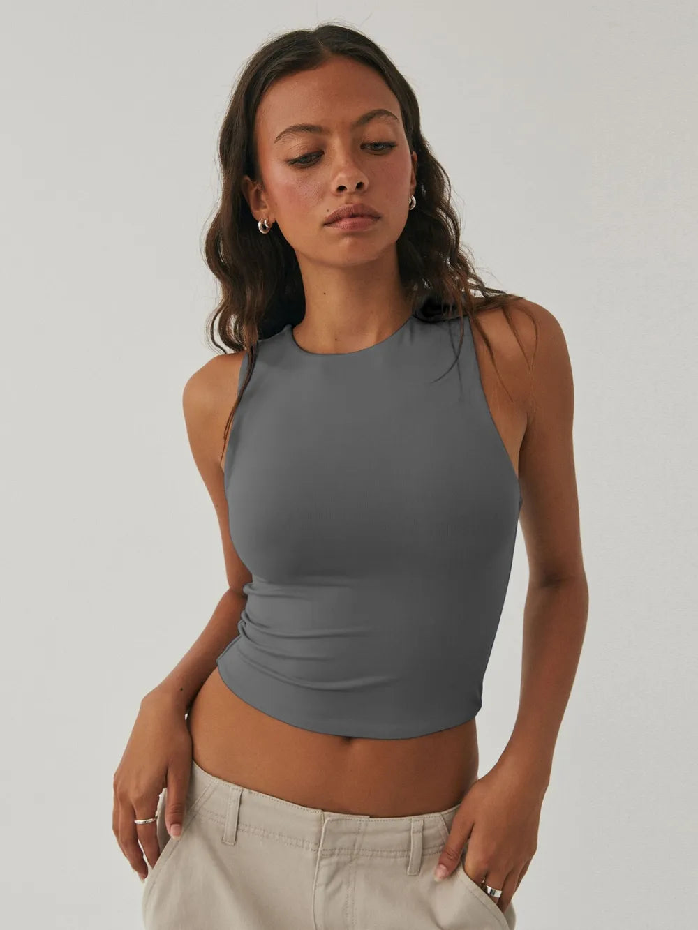 Round Neck Cropped Tank – Trendsi | ClozArt