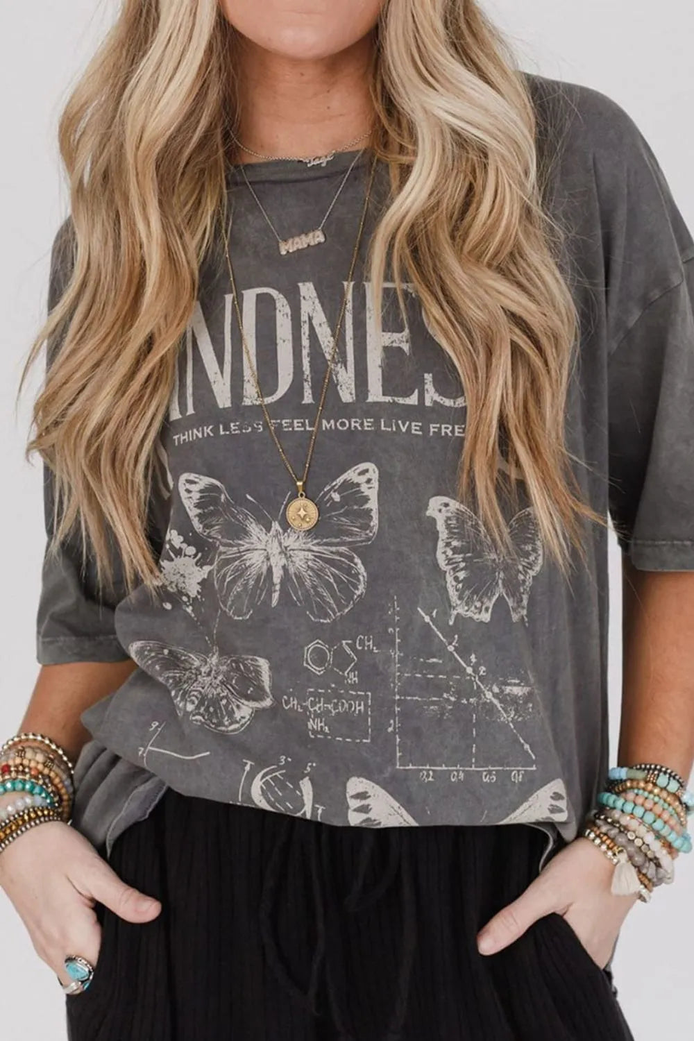 Kindness Butterflies Graphic Mineral Wash Loose Tee – Trendsi | ClozArt