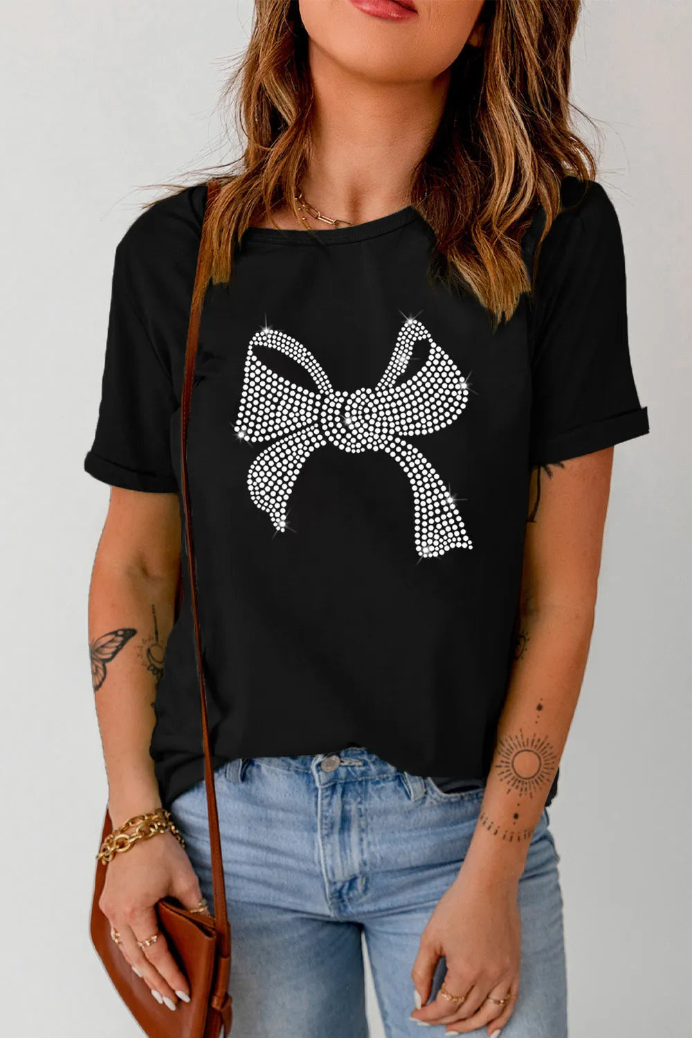 Rhinestone Bow Graphic Round Neck Short Sleeve T-Shirt – Trendsi | ClozArt