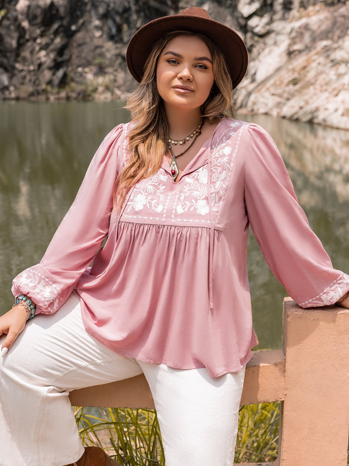 Plus Size Tie Neck Puff Sleeve Blouse – Trendsi | ClozArt