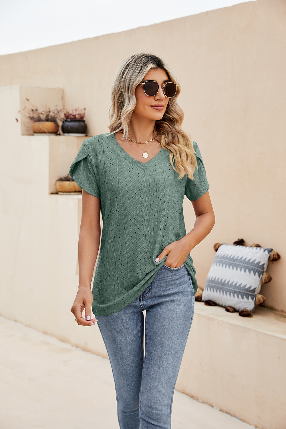 Eyelet Petal Sleeve V-Neck Knit Top – Trendsi | ClozArt