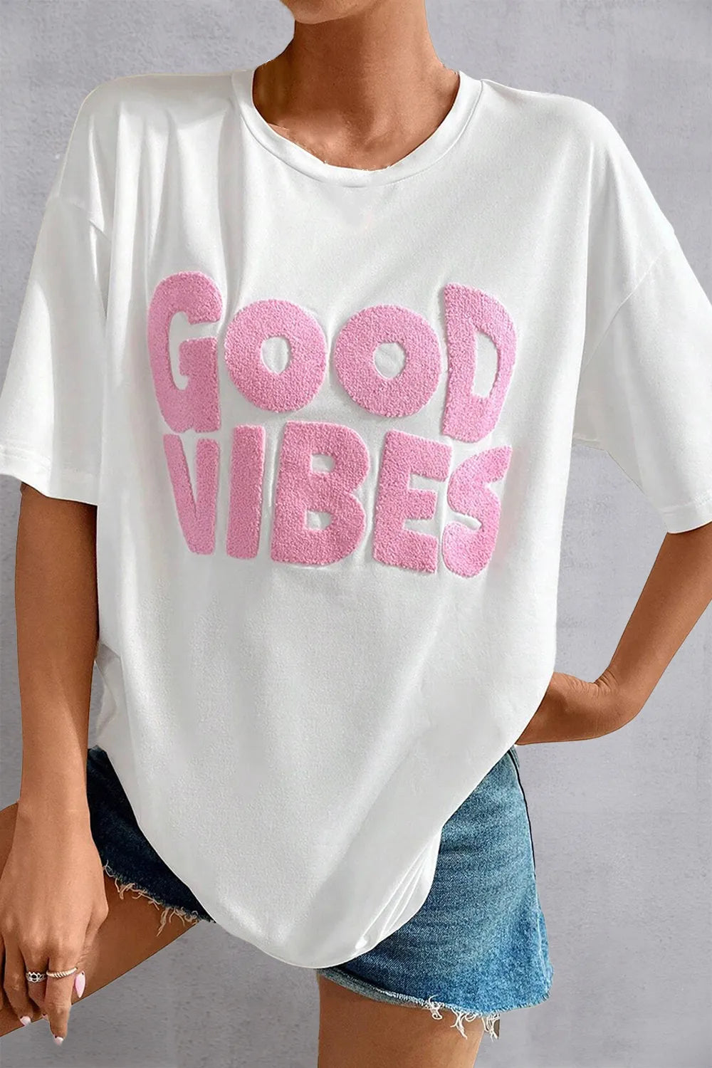GOOD VIBES Round Neck Half Sleeve T-Shirt – Trendsi | ClozArt