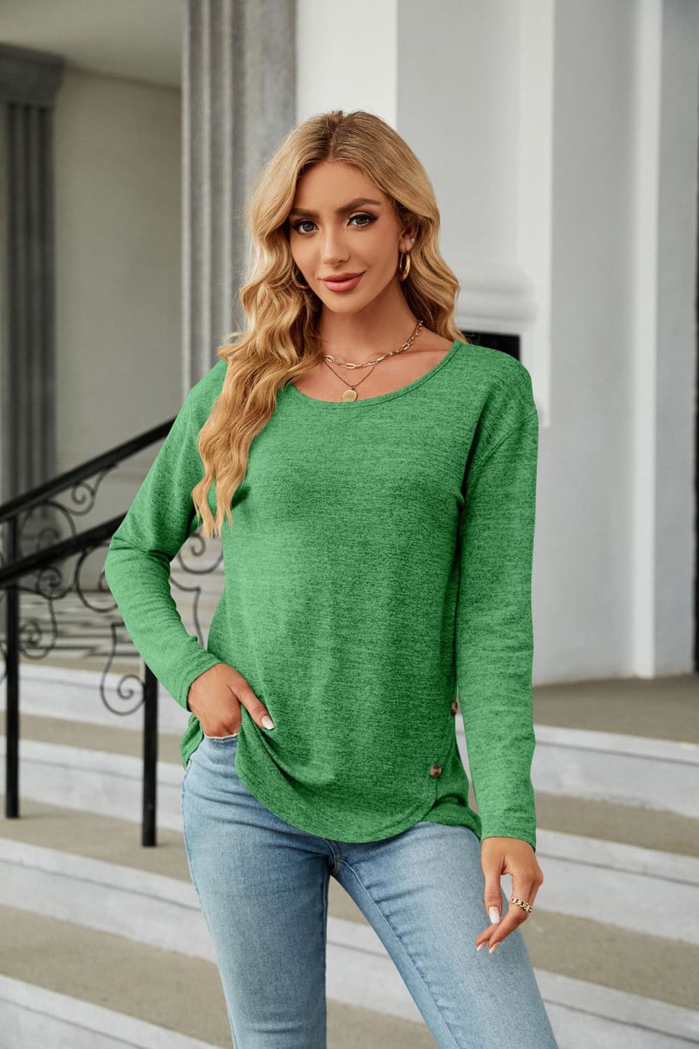 Round Neck Long Sleeve T-Shirt – Trendsi | ClozArt
