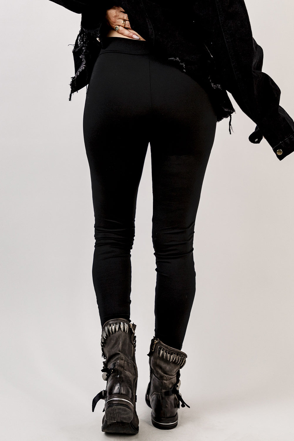 Grommet Lace Up Leggings – Trendsi | ClozArt