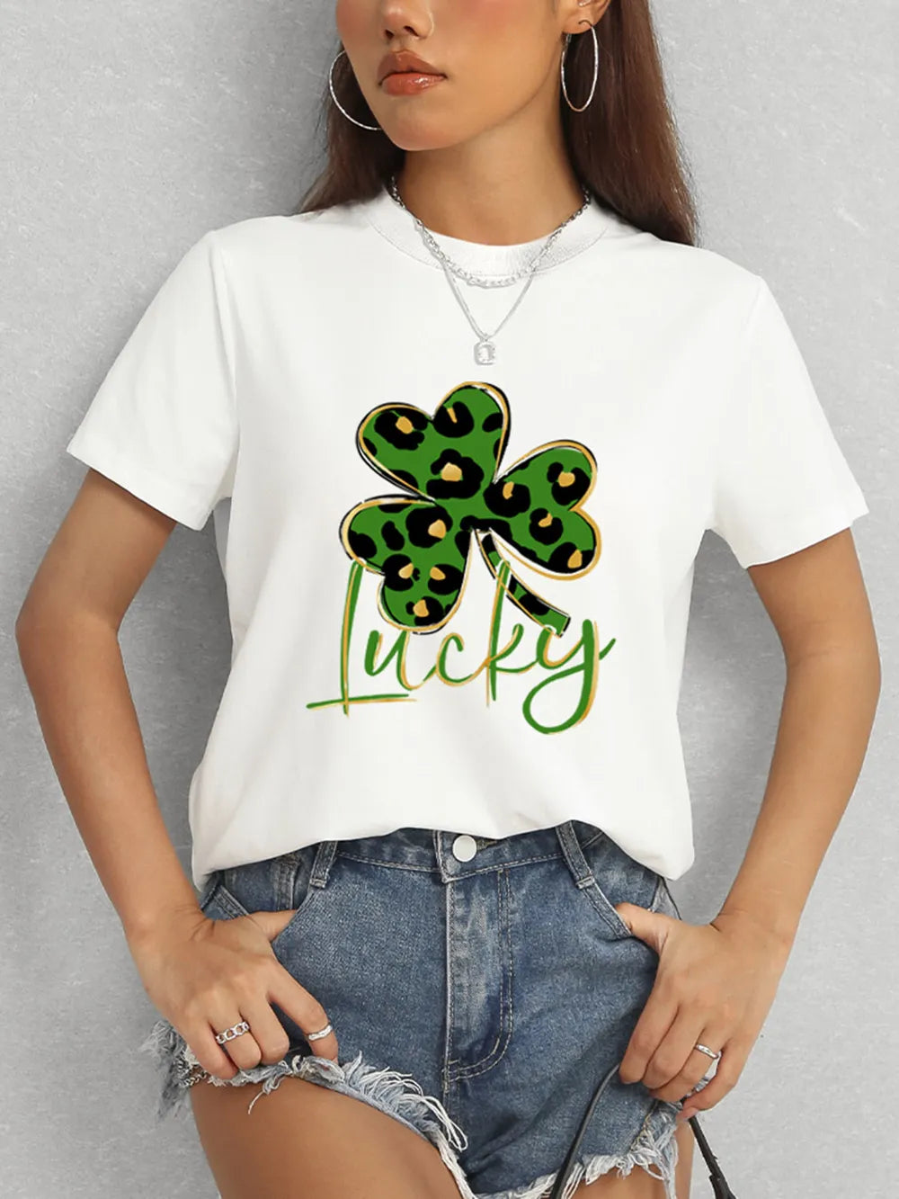Lucky Clover Round Neck Short Sleeve T-Shirt – Trendsi | ClozArt