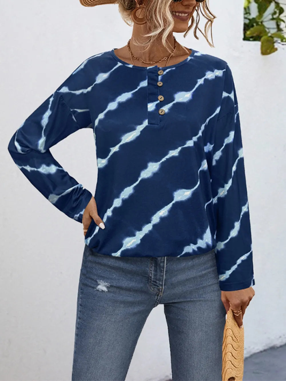 Striped Round Neck Long Sleeve T-Shirt – Trendsi | ClozArt