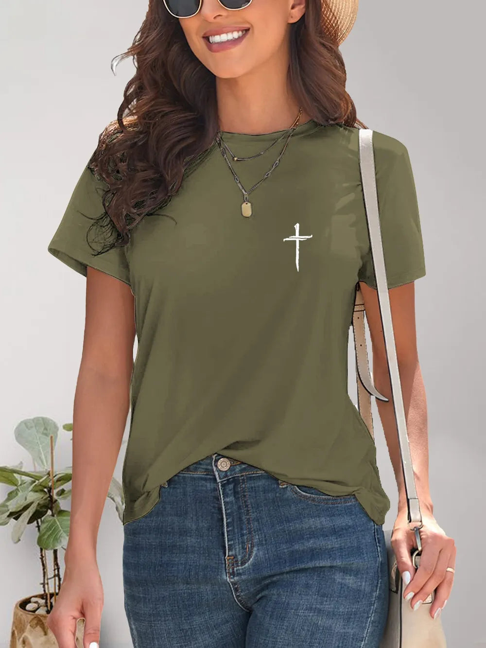 Cross Graphic Round Neck T-Shirt – Trendsi | ClozArt