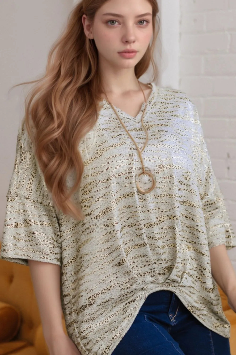 Leopard Print Half Sleeve V Neck Loose Fit T Shirt – Trendsi | ClozArt