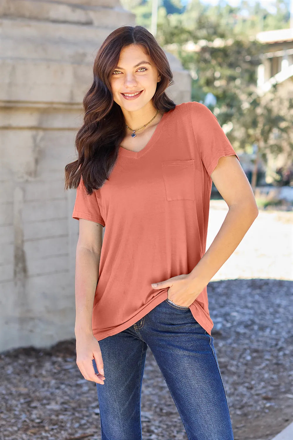 Basic Bae Bamboo Full Size V-Neck Short Sleeve T-Shirt – Trendsi | ClozArt