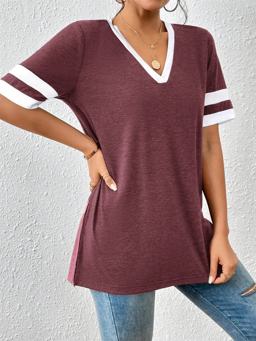 Contrast Trim V-Neck Short Sleeve T-Shirt – Trendsi | ClozArt