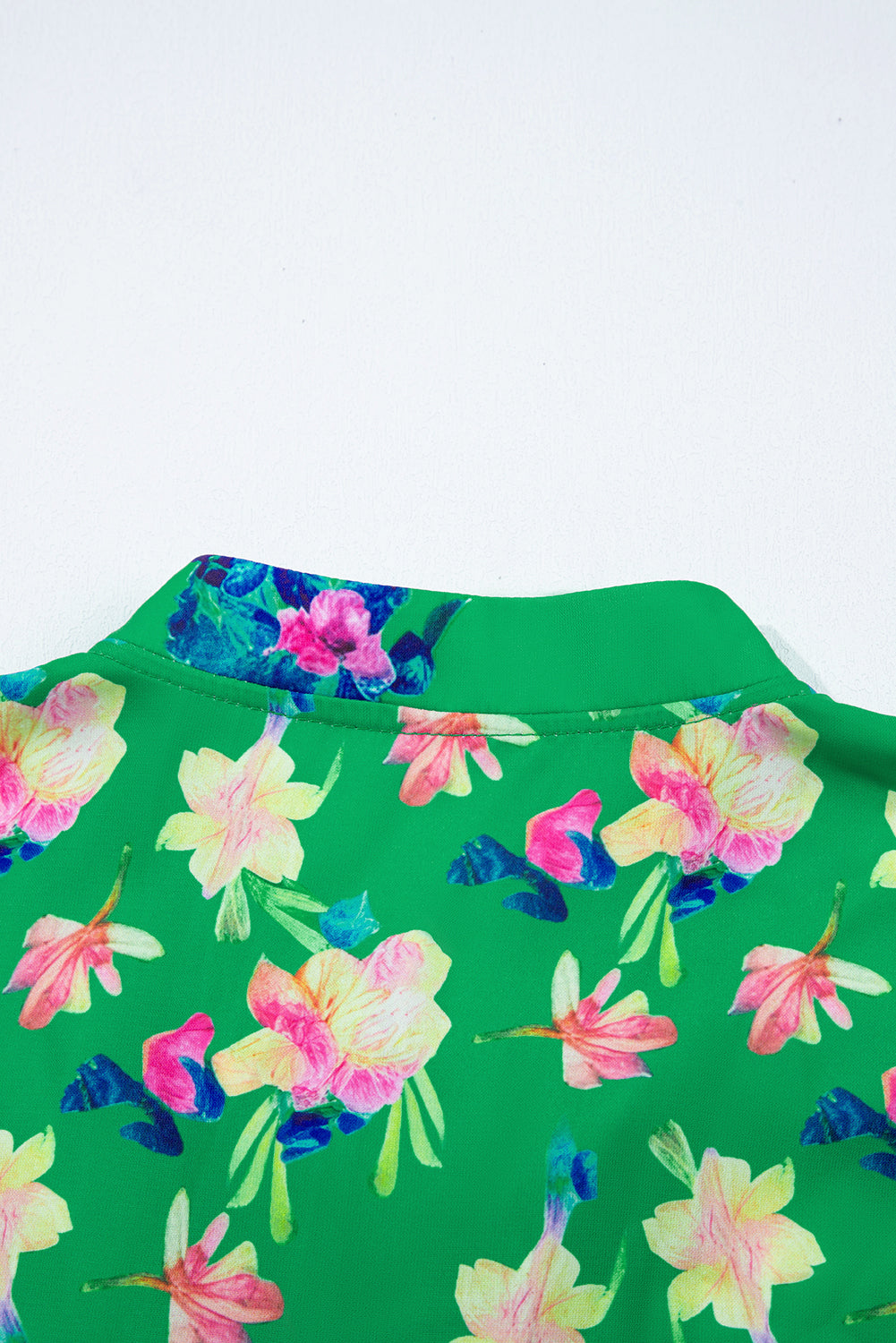 Green Floral Detail Tie Split Neck Puff Sleeve Blouse – Shewin | ClozArt