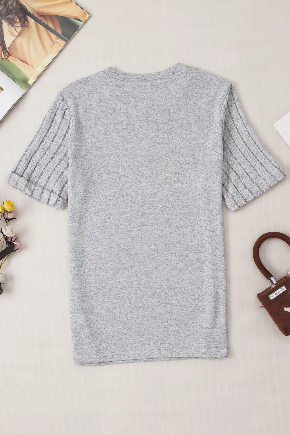 Bow Graphic Round Neck Short Sleeve T-Shirt – Trendsi | ClozArt