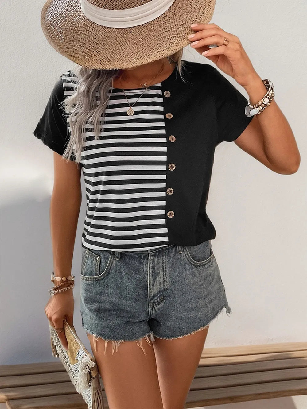Perfee Striped Round Neck Short Sleeve T-Shirt – Trendsi | ClozArt