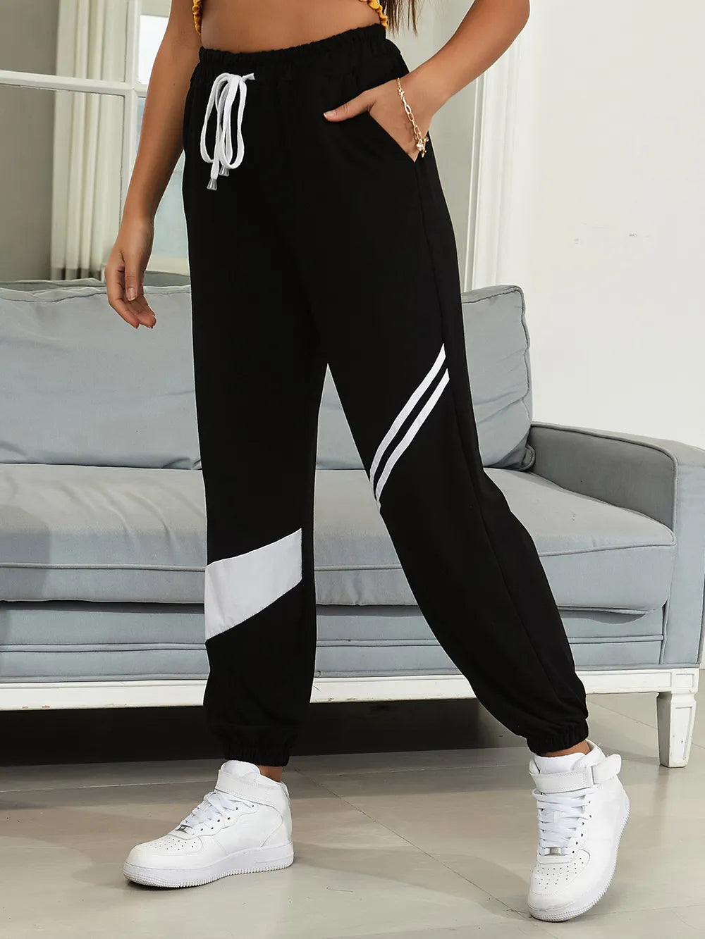 Drawstring Contrast Joggers with Pockets – Trendsi | ClozArt