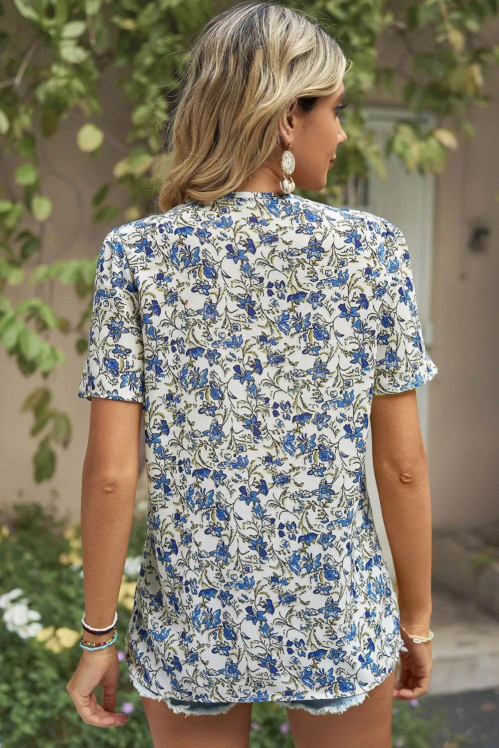 Floral V-Neck Short Sleeve T-Shirt – Trendsi | ClozArt