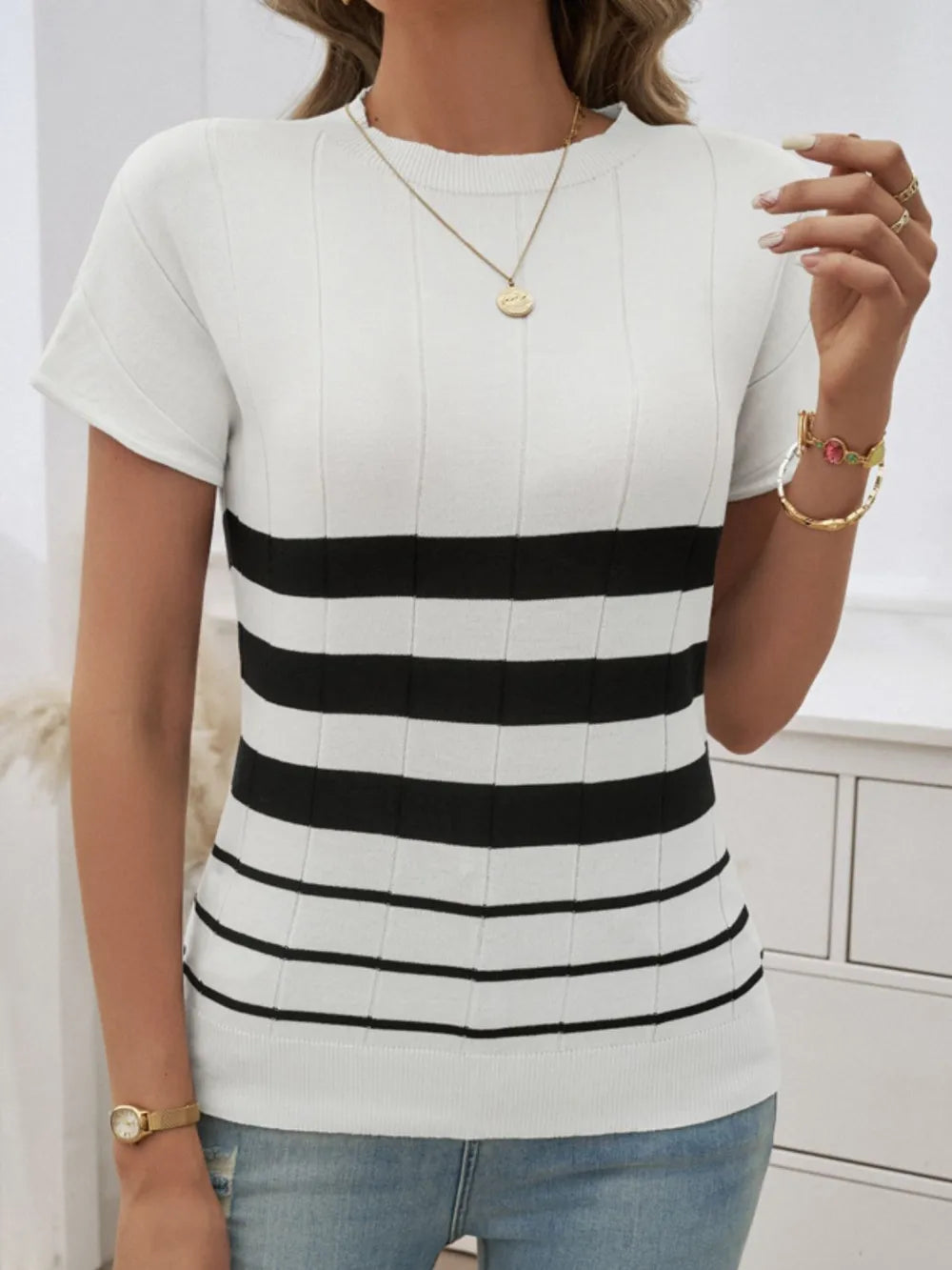 Devine Striped Round Neck Short Sleeve Knit Top – Trendsi | ClozArt
