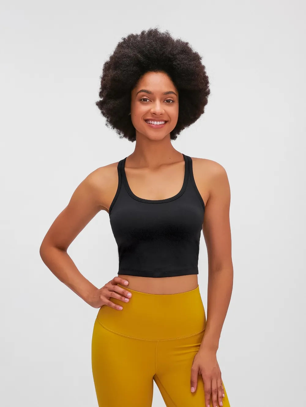 Millennia Scoop Neck Active Tank with Detachable Chest Pads – Trendsi | ClozArt
